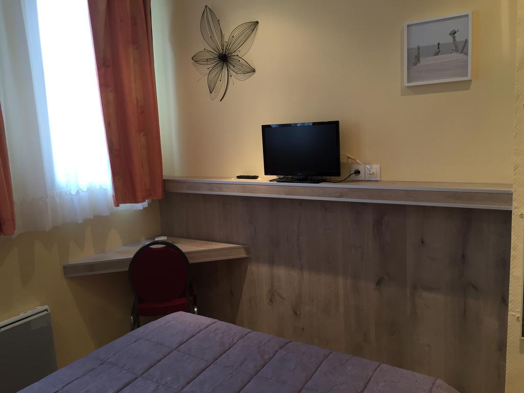 Hotel & Restaurant Le Cardinal Poix-de-Picardie Ngoại thất bức ảnh