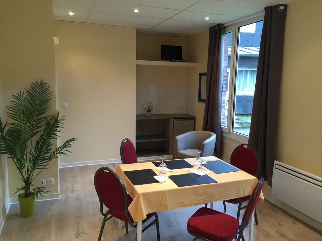 Hotel & Restaurant Le Cardinal Poix-de-Picardie Ngoại thất bức ảnh